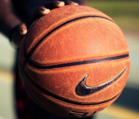 开云体育下载-灰熊铁血战术锁死太阳，约基奇世界排名战上演接管者宣言