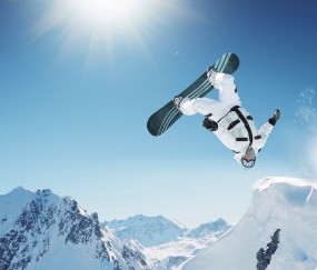 开云足球直播-西甲国家德比之夜，阿拉巴让比赛提前失去悬念