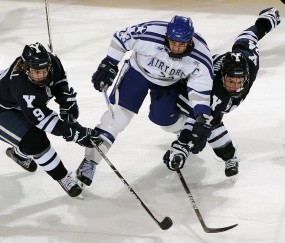 开云官方app入口-喀麦隆雄狮踏平梦剧场，伊萨克冠军级表现重绘英超格局