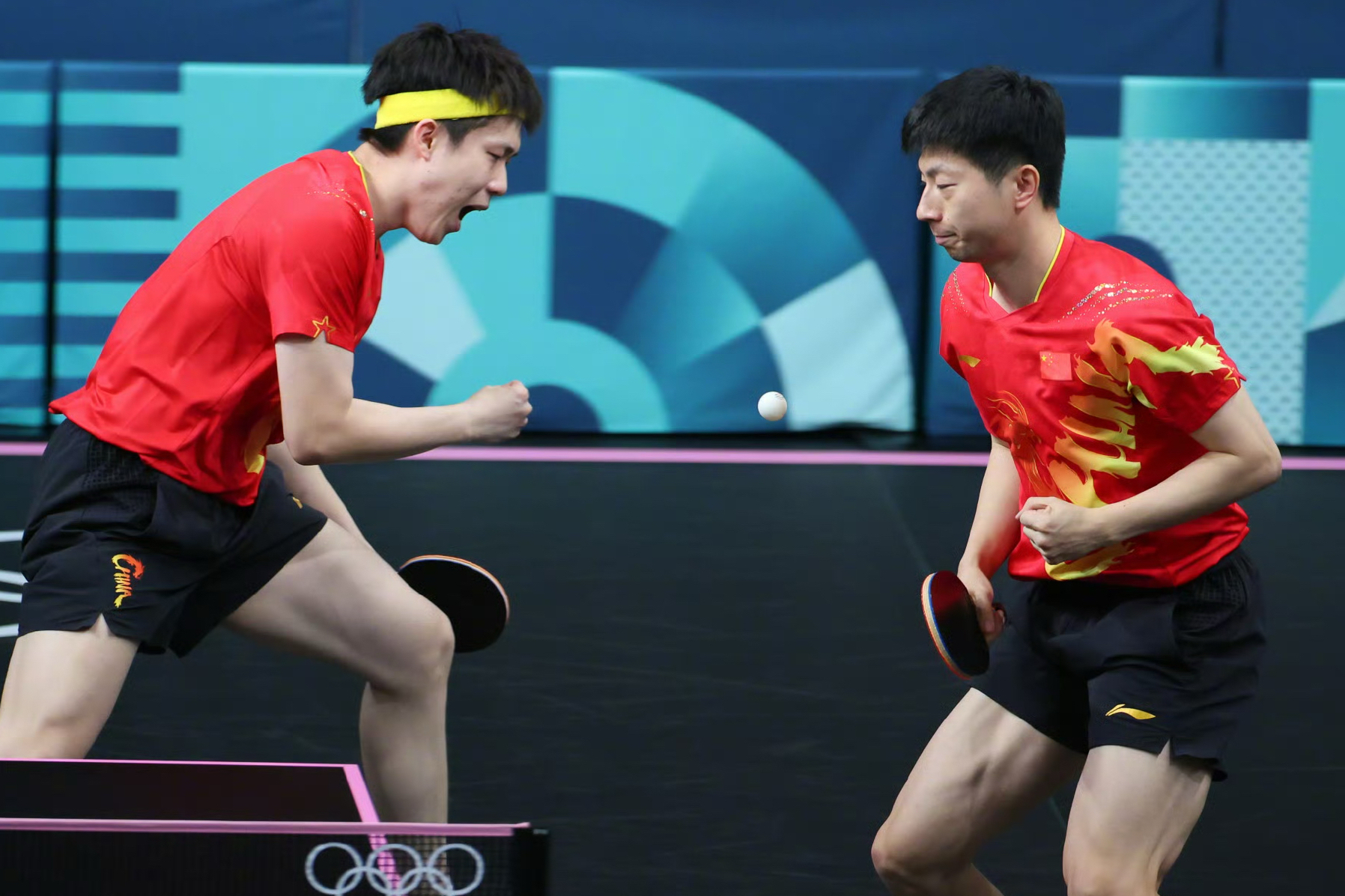 法国队险胜日本队,马龙刷新纪录 法国队险胜日本队,马龙刷新纪录