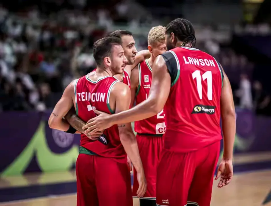 美国男篮力克意大利男篮，莫兰特制霸全场