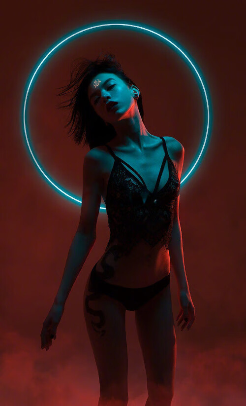 奥亚尔萨瓦尔，NBA总决赛之夜的跨界惊艳