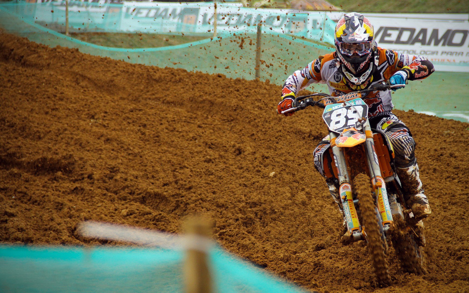 羽坛新纪元,印尼队轻取日本队,安赛龙惊艳四座改写亚洲格局